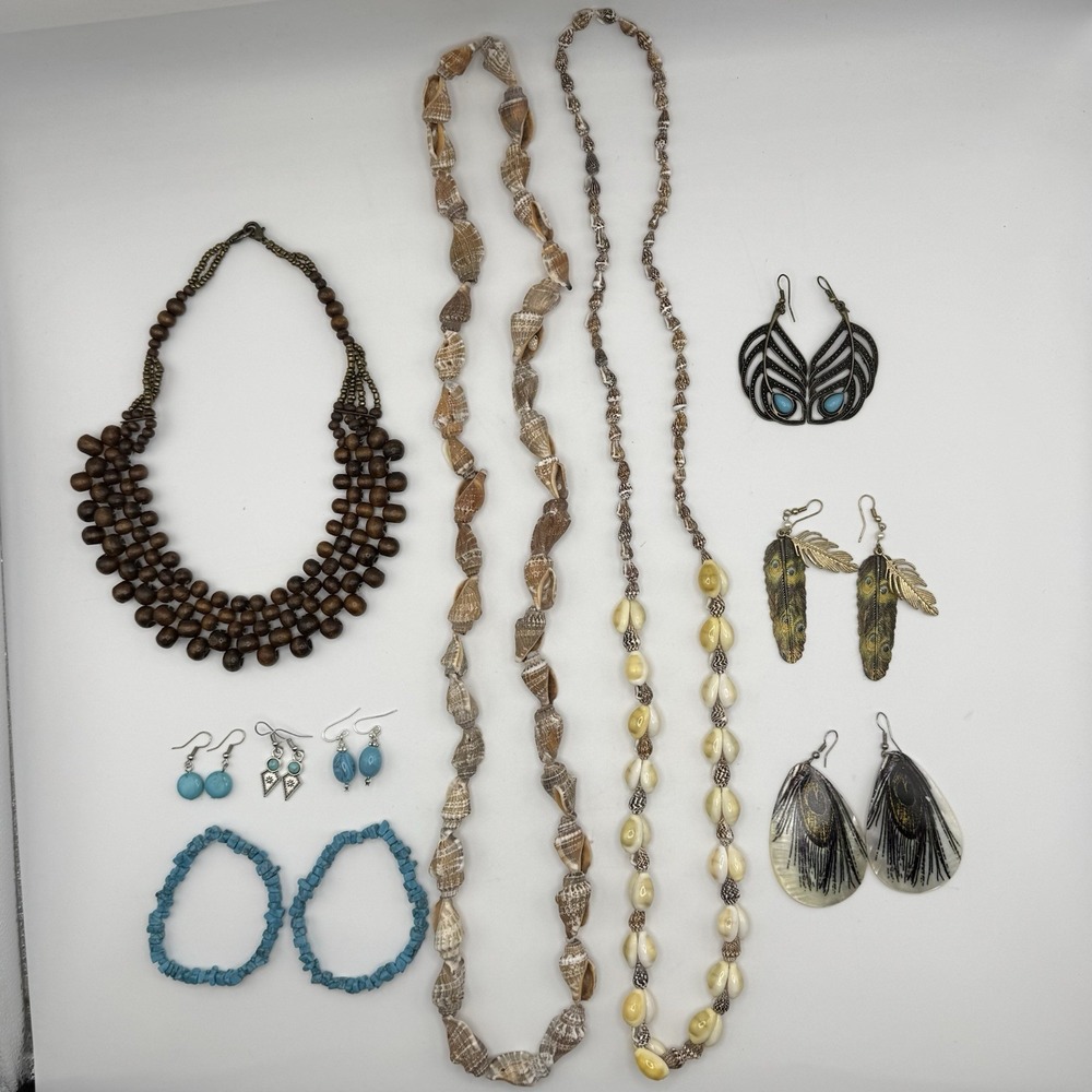 Boho Coastal Shell Necklace Jewelry Lot
Turquoise Beach Bundle